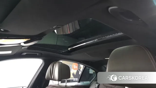 BMW 5 Series (G30) id 3493852 из Кореи 9