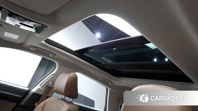 Hyundai Grandeur (GN7) id 3571891 из Кореи 9