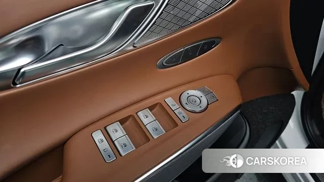 Genesis GV70 id 3545155 из Кореи 9