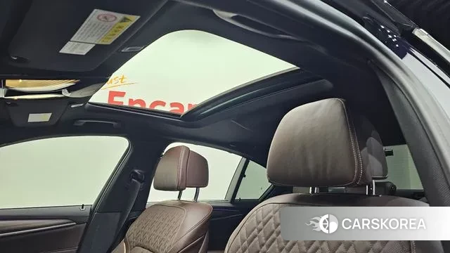 BMW 5 Series (G30) id 3612328 из Кореи 9