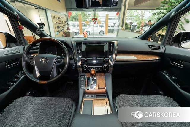 Toyota Elfa id 4239750 из Китая 9