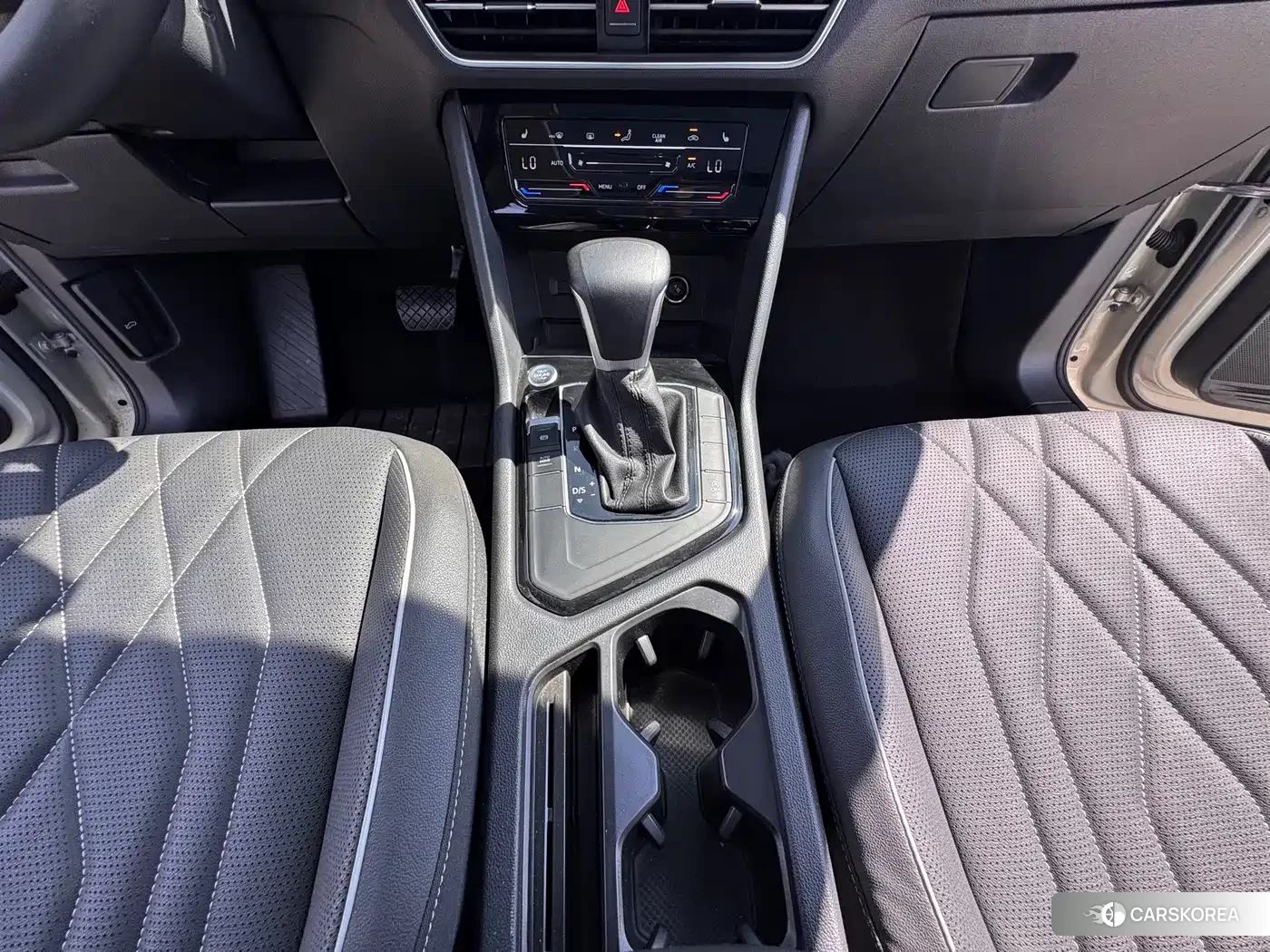 Volkswagen Tiguan L id 4669294 из Китая 10