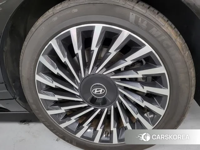 Hyundai Grandeur (GN7) id 3586200 из Кореи 9