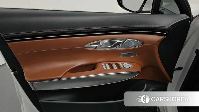 Genesis GV70 id 3827846 из Кореи 9