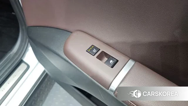 Hyundai Grandeur (GN7) id 3523664 из Кореи 9