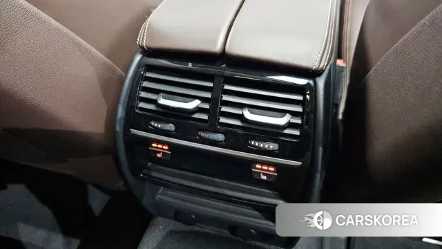 BMW 5 Series (G30) id 2941553 из Кореи 9