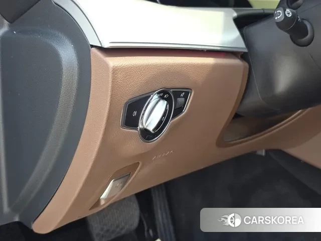 Mercedes-Benz E-Class W213 id 3089564 из Кореи 9