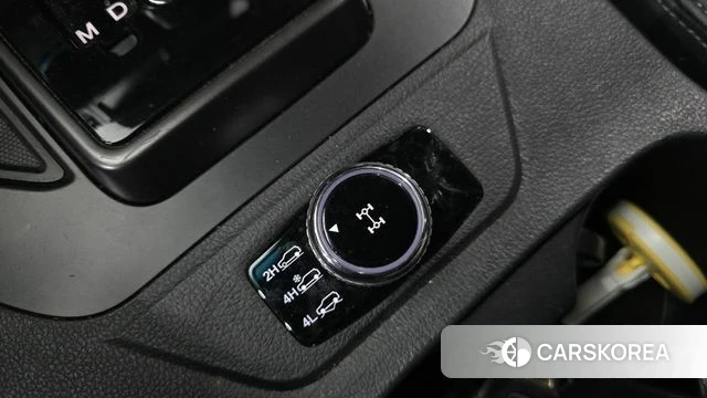 Ssangyong The New Rexton Sports Cannes id 4619085 из Кореи 9