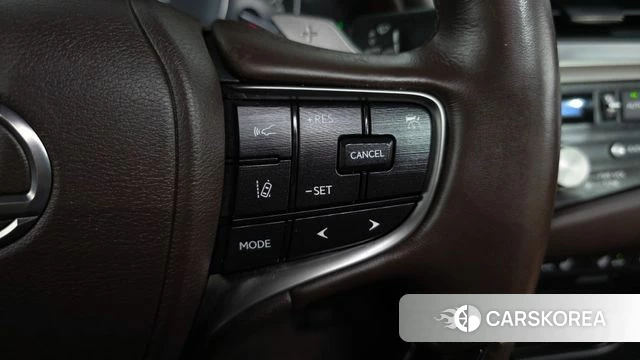 Lexus ES300h 7th generation id 4232124 из Кореи 9