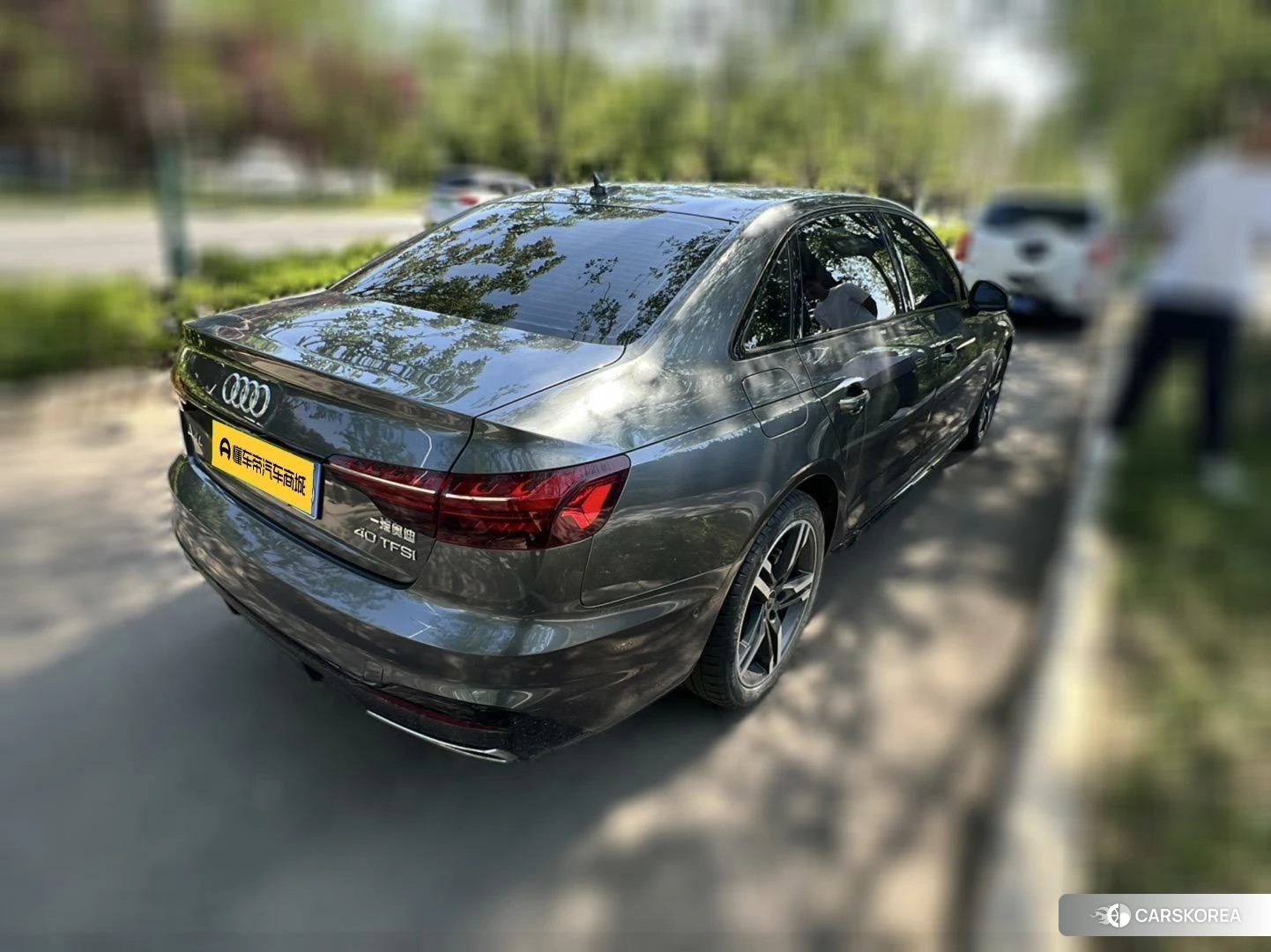 Audi A4L id 4452446 из Китая 9