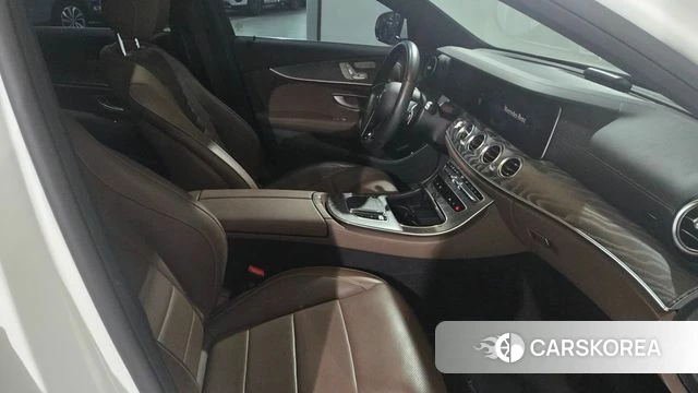 Mercedes-Benz E-Class W213 id 3799403 из Кореи 9