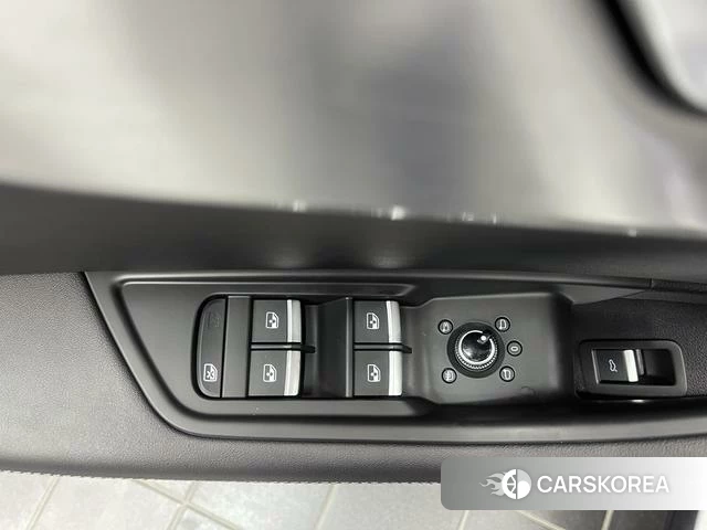 Audi A4L id 4205809 из Китая 9