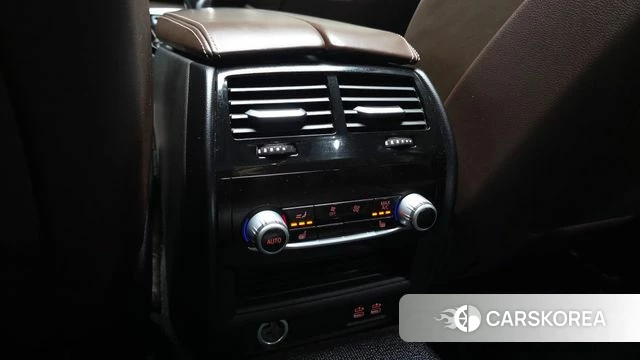 BMW 5 Series (G30) id 3965753 из Кореи 9