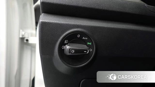 Volkswagen T-Roc id 4501357 из Кореи 9