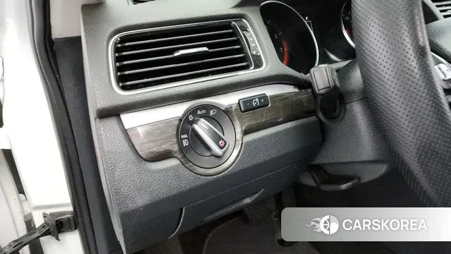 Volkswagen The New Passat id 3254193 из Кореи 9