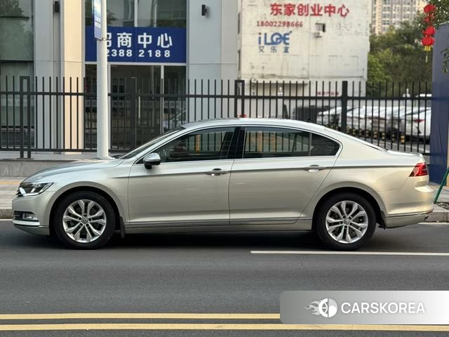 Volkswagen Magotan id 4221351 из Китая 9