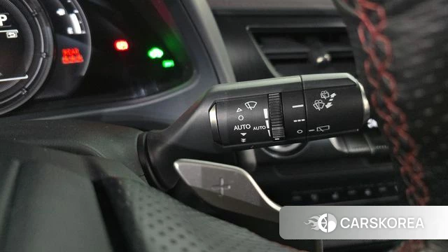 Lexus UX250h id 3872814 из Кореи 9