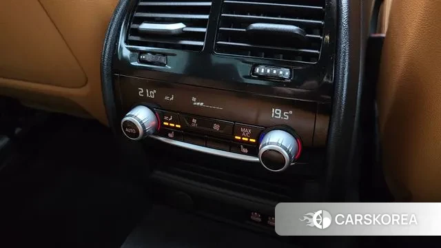 BMW 5 Series (G30) id 3422129 из Кореи 9