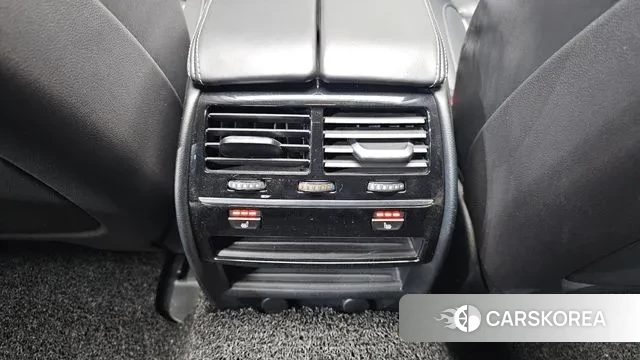 BMW 5 Series (G30) id 3505469 из Кореи 9