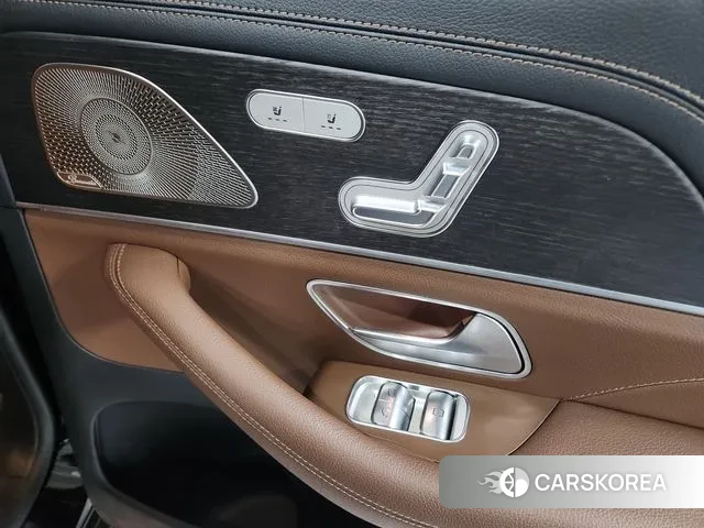 Mercedes-Benz GLS - Class X167 id 3431641 из Кореи 9