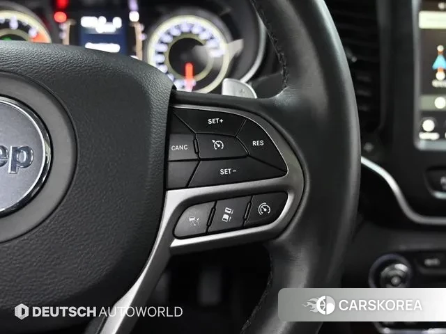 Jeep Cherokee (KL) id 3313285 из Кореи 9