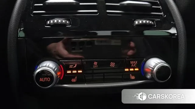 BMW 5 Series (G30) id 3759856 из Кореи 9