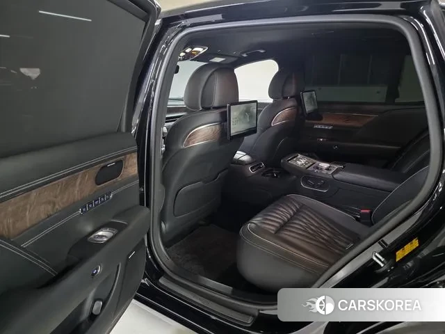 Genesis G90 (RS4) id 3707443 из Кореи 9