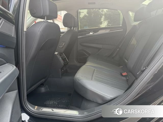 Volkswagen Passat id 4313406 из Китая 9