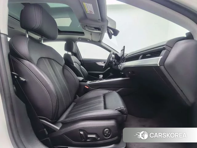 Audi A4L id 4277321 из Китая 9