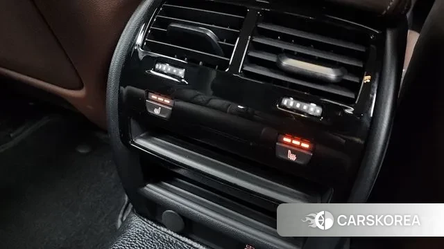 BMW 5 Series (G30) id 3058938 из Кореи 9