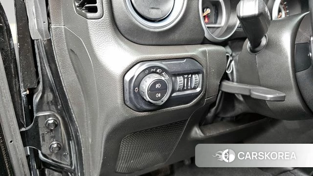 Jeep Wrangler (JL) id 4281214 из Кореи 9