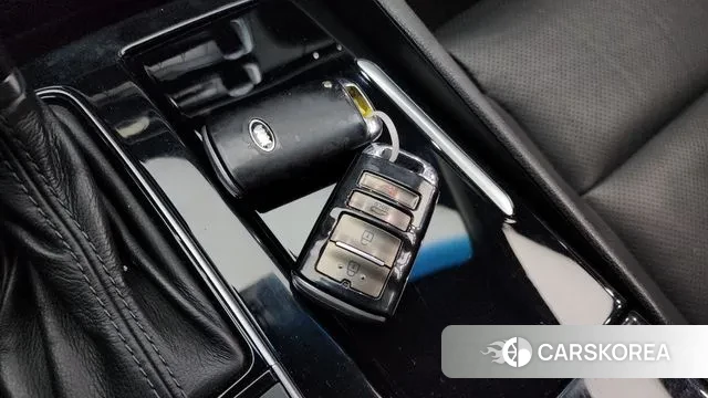 Kia Come New K7 id 3413405 из Кореи 9