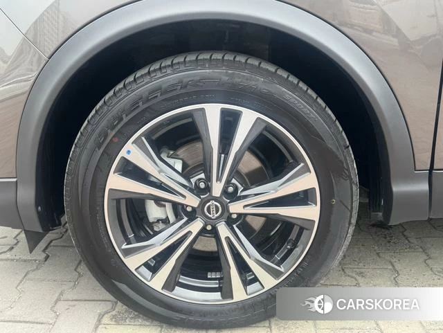 Nissan Qashqai id 4367487 из Китая 9