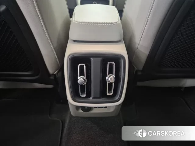 Volvo XC40 id 3715742 из Кореи 9