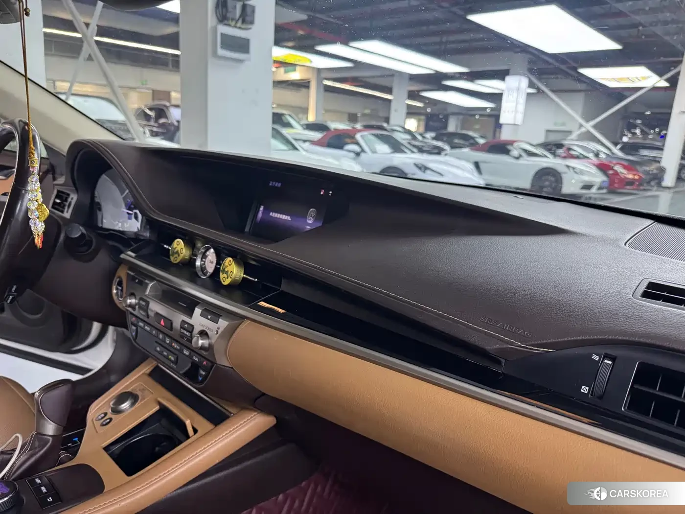Lexus ES id 4539175 из Китая 9