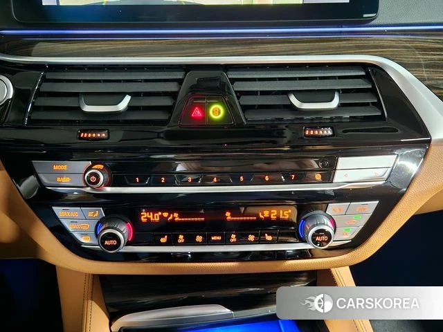 BMW 5 Series (G30) id 3838859 из Кореи 9