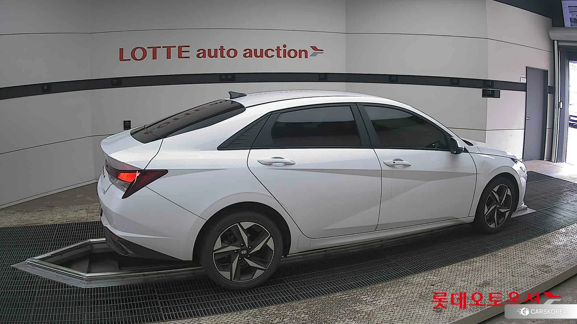 Hyundai Avante id 3888336 из Кореи 9