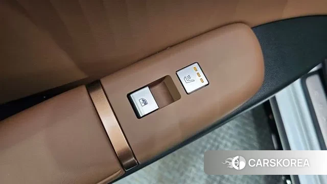 Hyundai Grandeur Hybrid (GN7) id 3026911 из Кореи 9