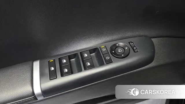 Hyundai Grandeur (GN7) id 3310895 из Кореи 9