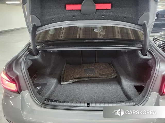 BMW 5 Series (G30) id 3395787 из Кореи 9