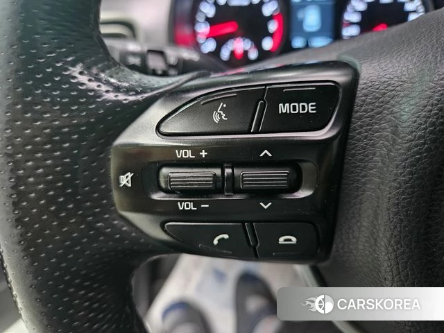 Kia Stonic id 4772651 из Кореи 9
