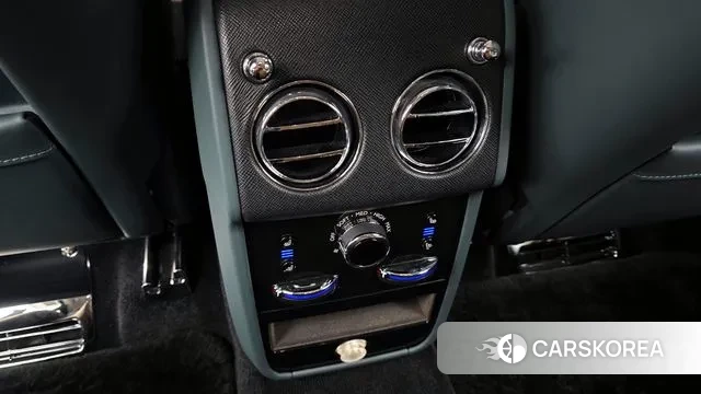 Rolls-Royce Cullinan id 3246752 из Кореи 9