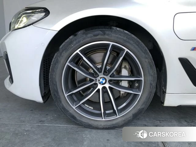 BMW 5 series PHEV id 4260578 из Китая 9