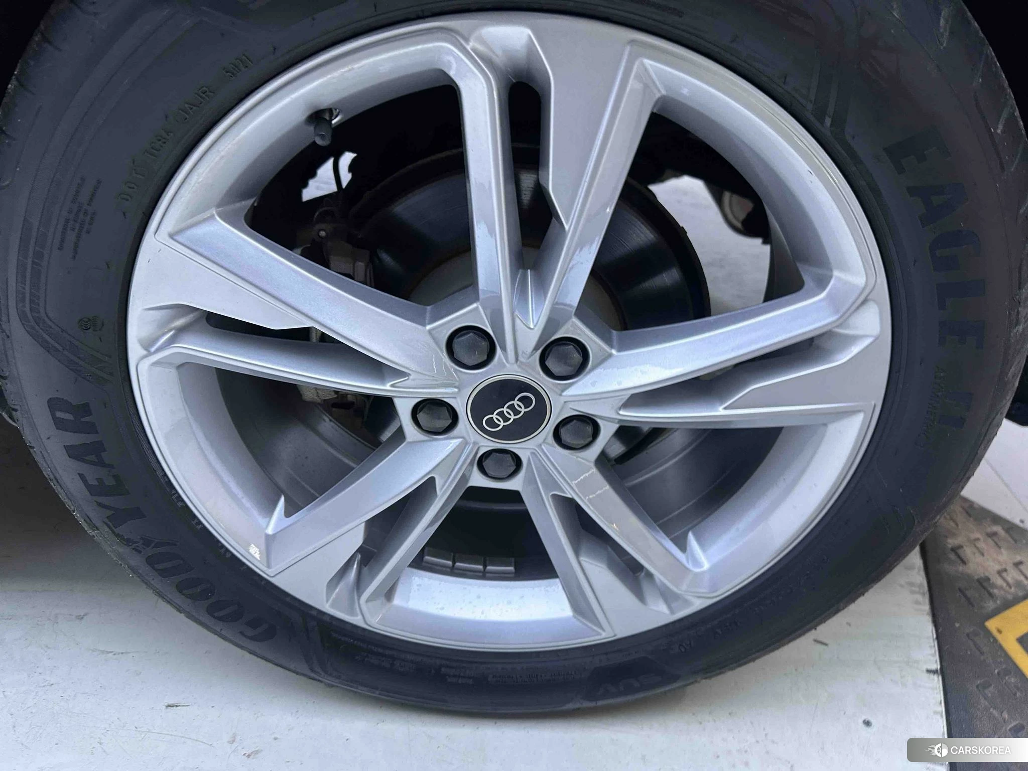 Audi Q3 id 4485398 из Китая 9