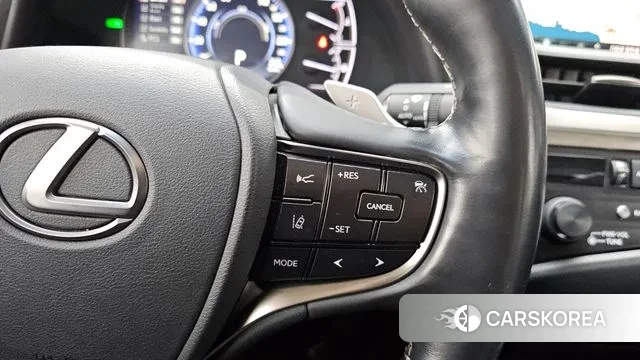 Lexus ES300h 7th generation id 3682117 из Кореи 9