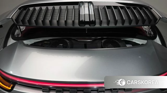 Porsche 911(992) id 4294071 из Кореи 9