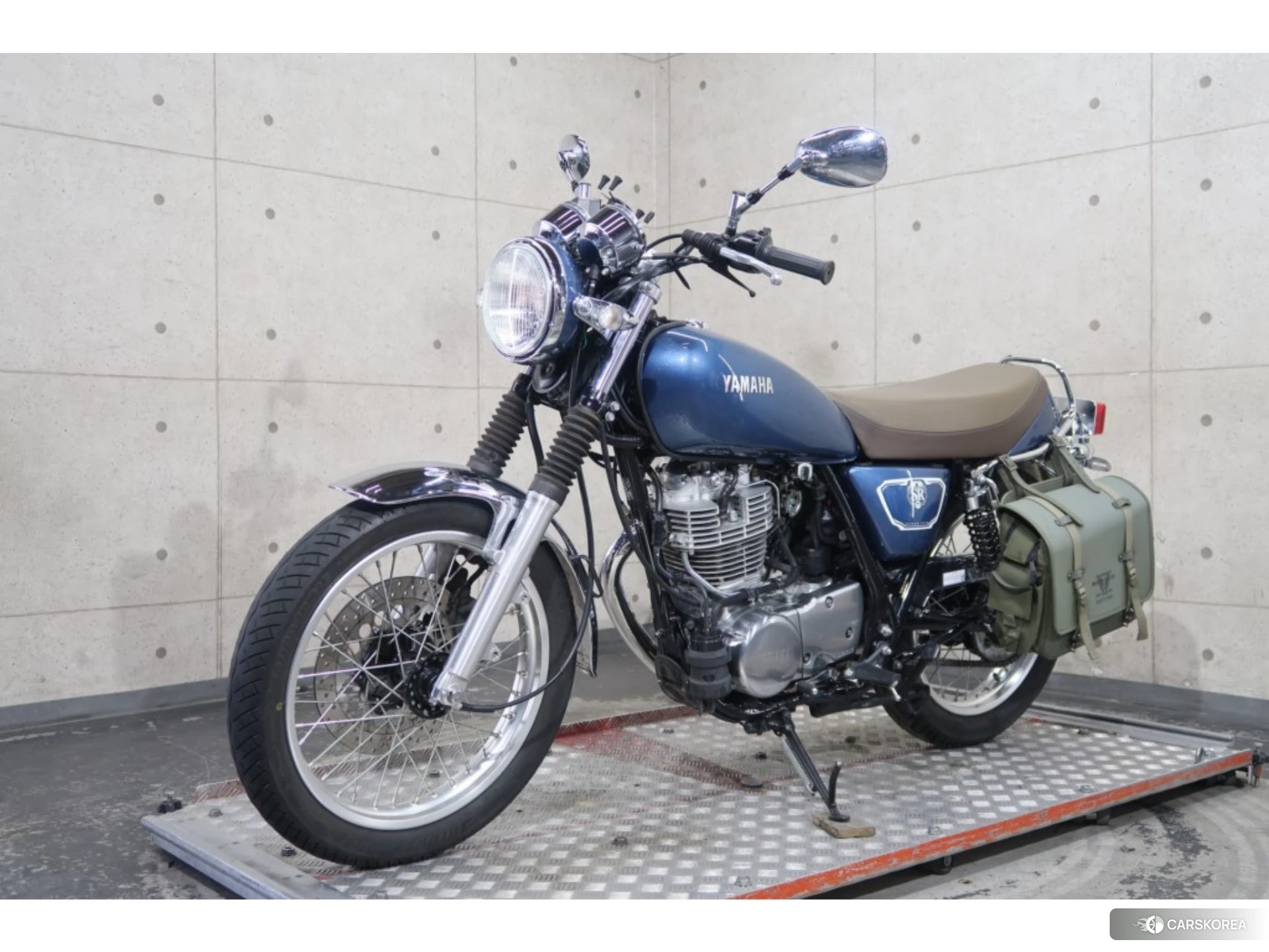 Yamaha SR 400 id 4183473 из Японии 9
