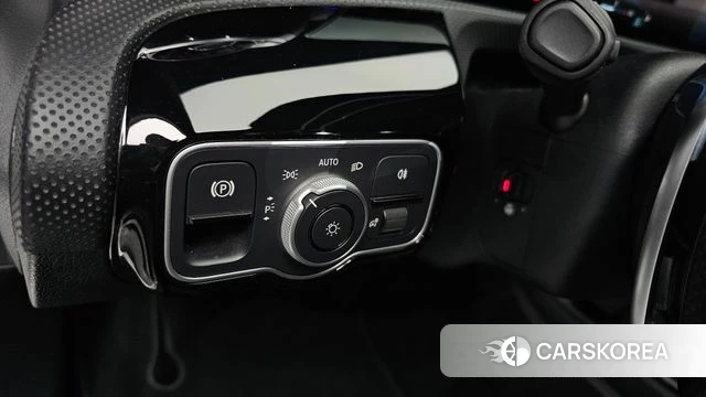 Mercedes-Benz A-Class W177 id 4523218 из Кореи 9