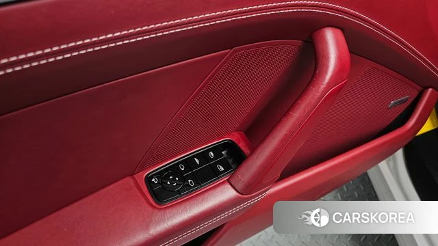 Porsche 911(992) id 4567948 из Кореи 9