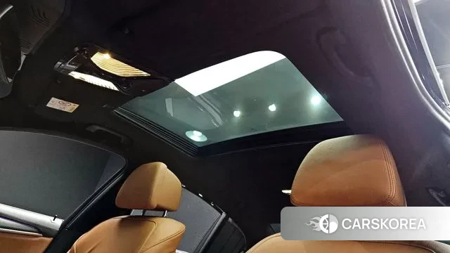 BMW 5 Series (G30) id 3378666 из Кореи 9